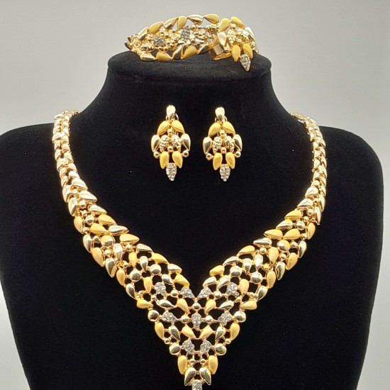 Elegant costume jewelry that is affordable 14